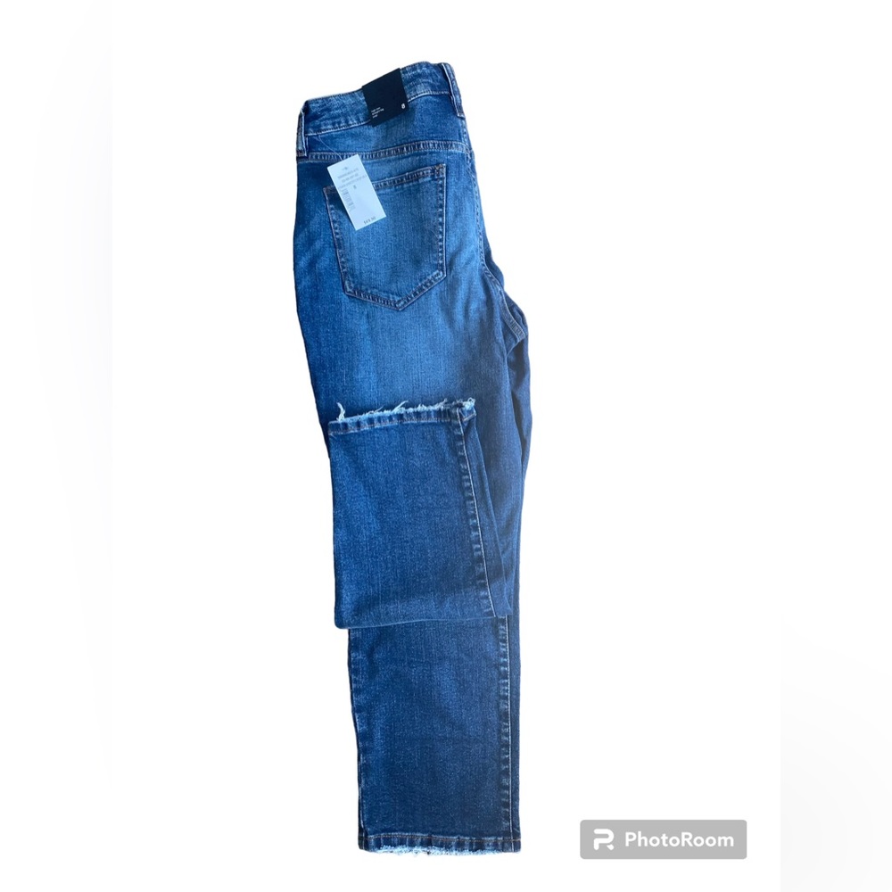- Nwt high-rise crop jeans size 8